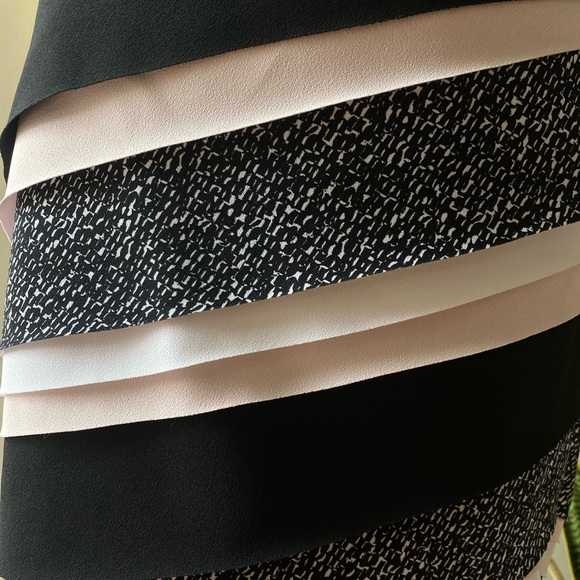 NWT White House Black Market Colorblock Tiered Pencil Skirt - Picture 3 of 11